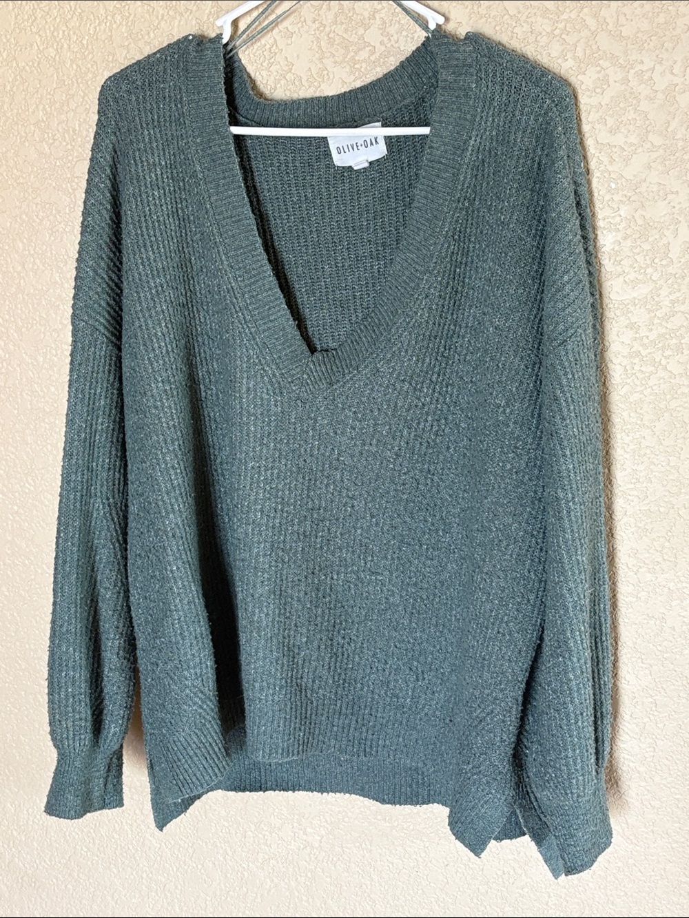 Olive & Oak Forest Green Ribbed V-Neck Sweater